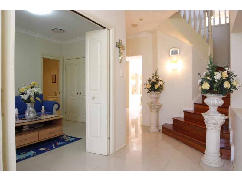 5 Rebellion Place, Macquarie Links NSW 2565