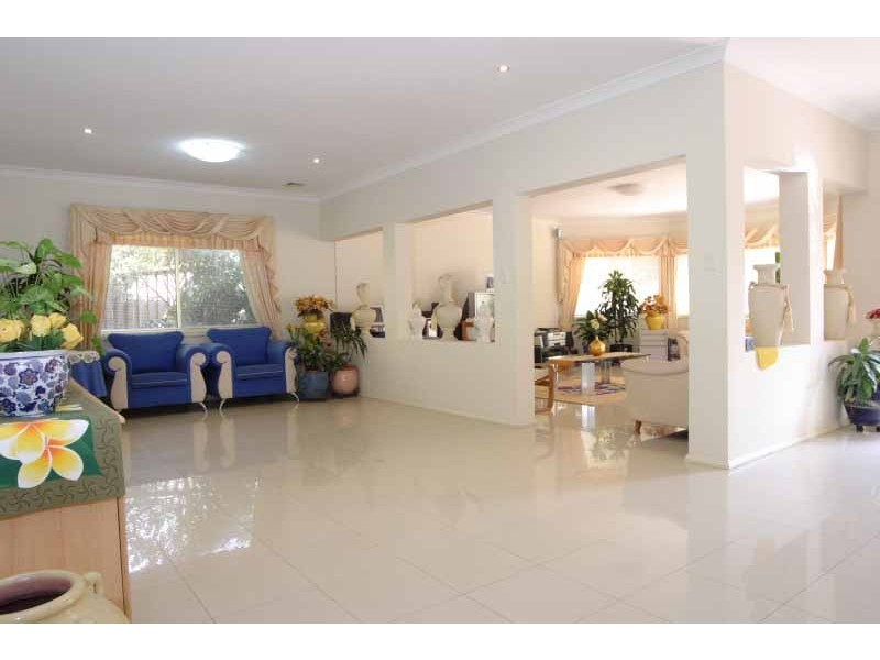 5 Rebellion Place, Macquarie Links NSW 2565