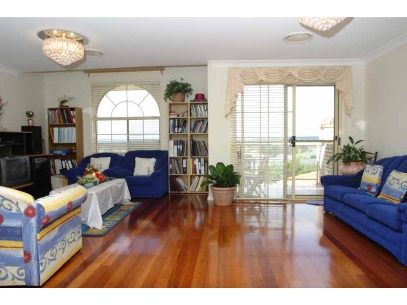 5 Rebellion Place, Macquarie Links NSW 2565