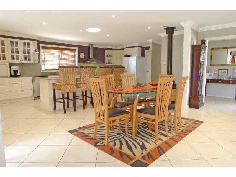 13 Centennial Lane, Ellis Lane NSW 2570