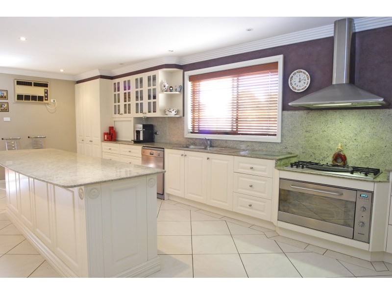 13 Centennial Lane, Ellis Lane NSW 2570