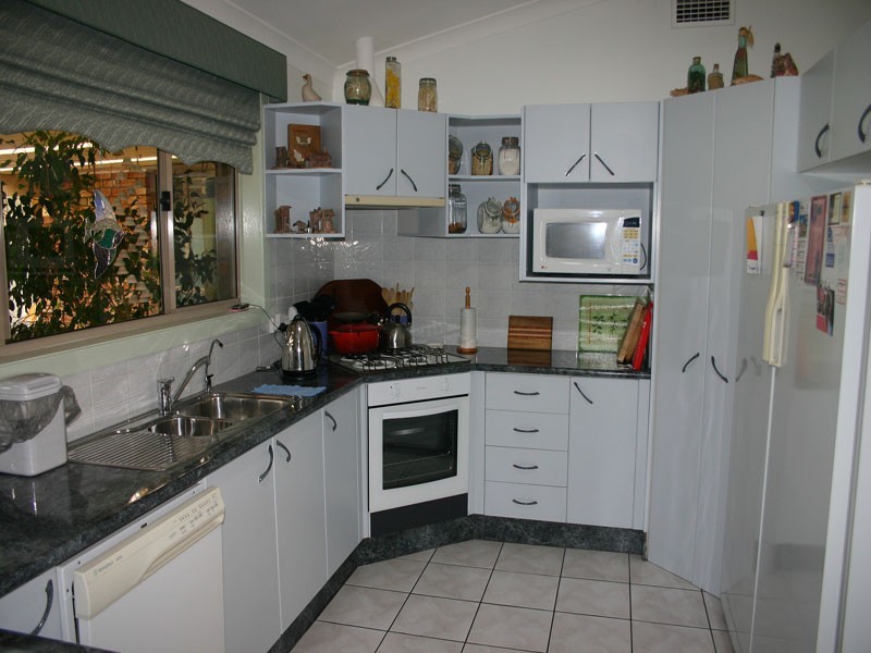 2 Yallambi Street, Picton NSW 2571