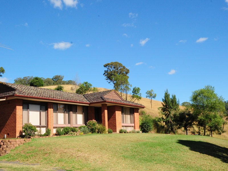 415 Calf Farm Road, Mount Hunter NSW 2570