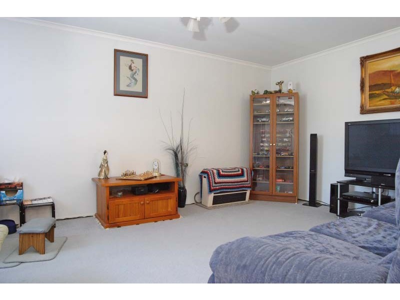 6 French Place, Currans Hill NSW 2567
