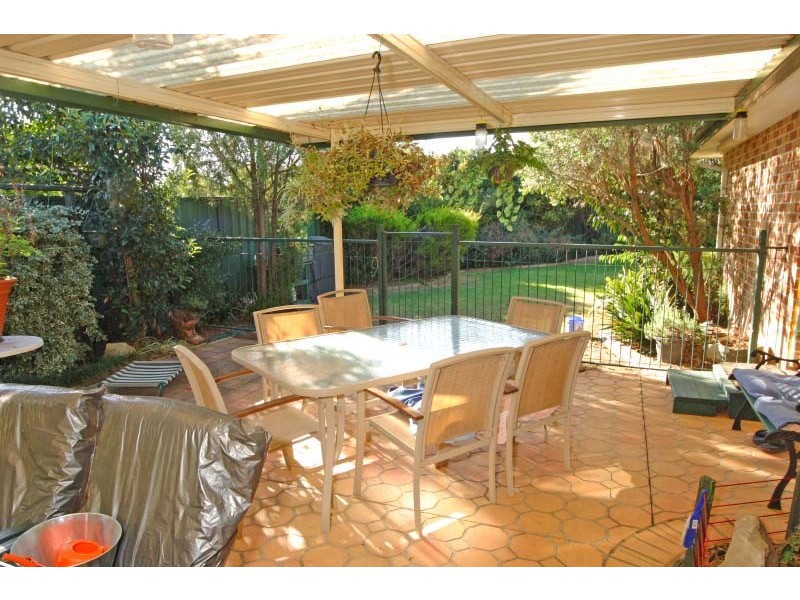 6 French Place, Currans Hill NSW 2567