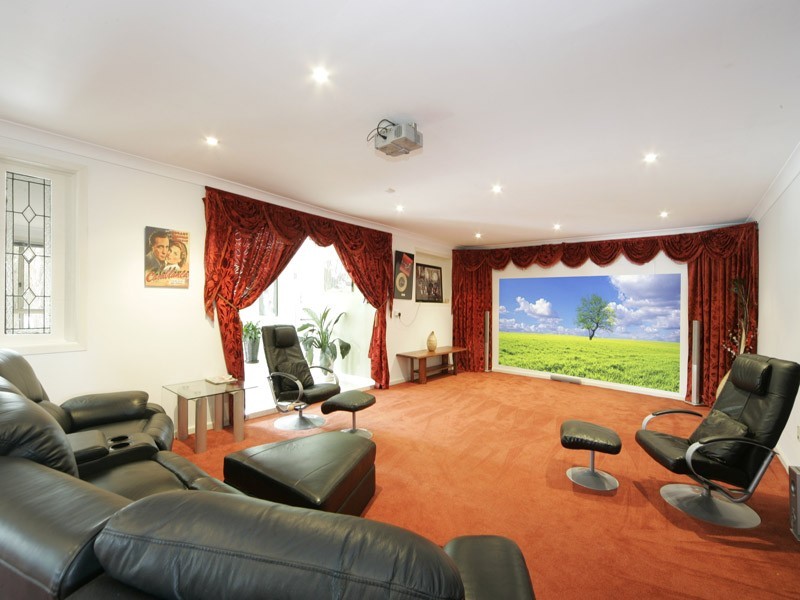 9 Mitchell Place, Douglas Park NSW 2569