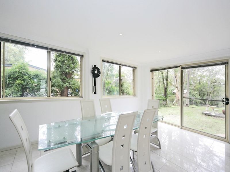 9 Mitchell Place, Douglas Park NSW 2569