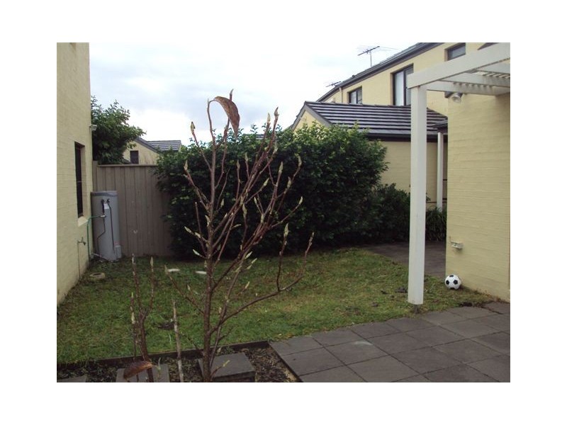 32 Parkside Crescent, Campbelltown NSW 2560