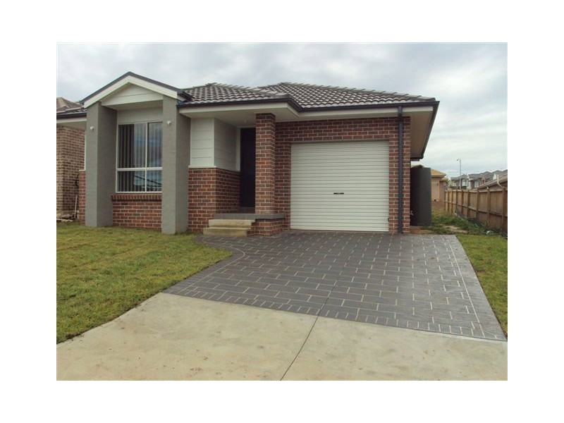 10 Delaware Street, Spring Farm NSW 2570