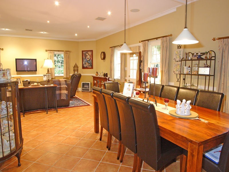 6 Britton Close, Elderslie NSW 2570