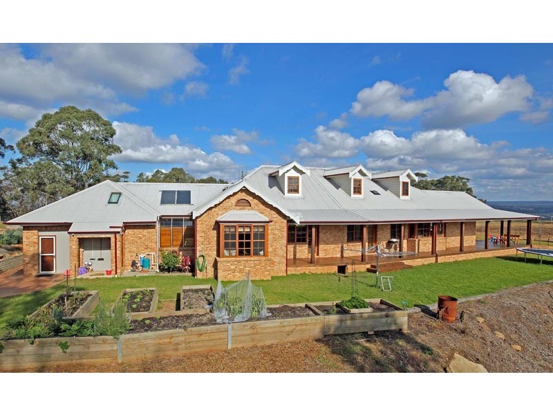 120 Mount View Close, Razorback NSW 2571