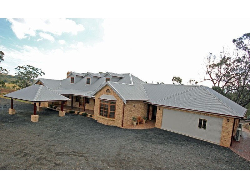 120 Mount View Close, Razorback NSW 2571