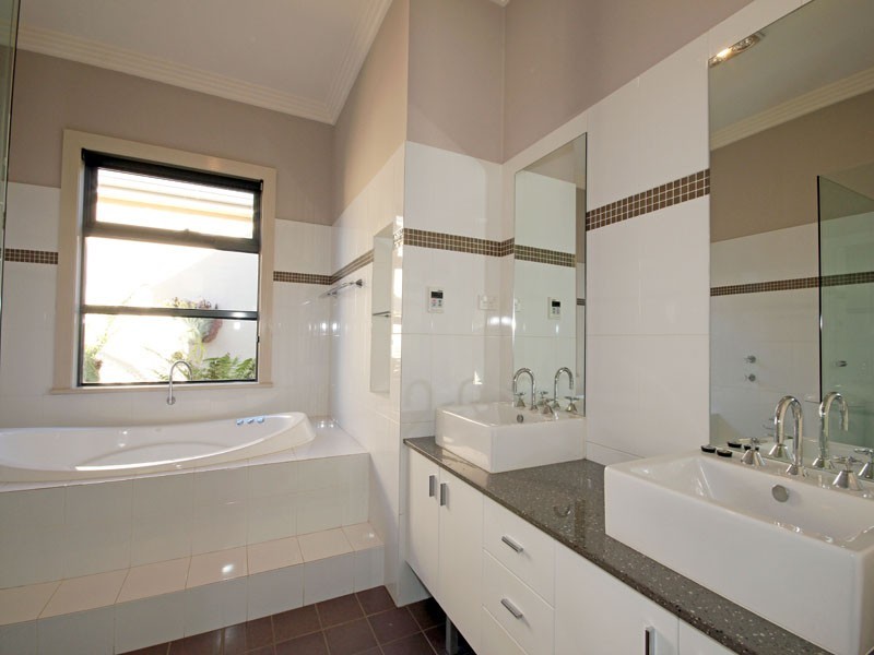 6 Stonequarry Creek Road, Picton NSW 2571