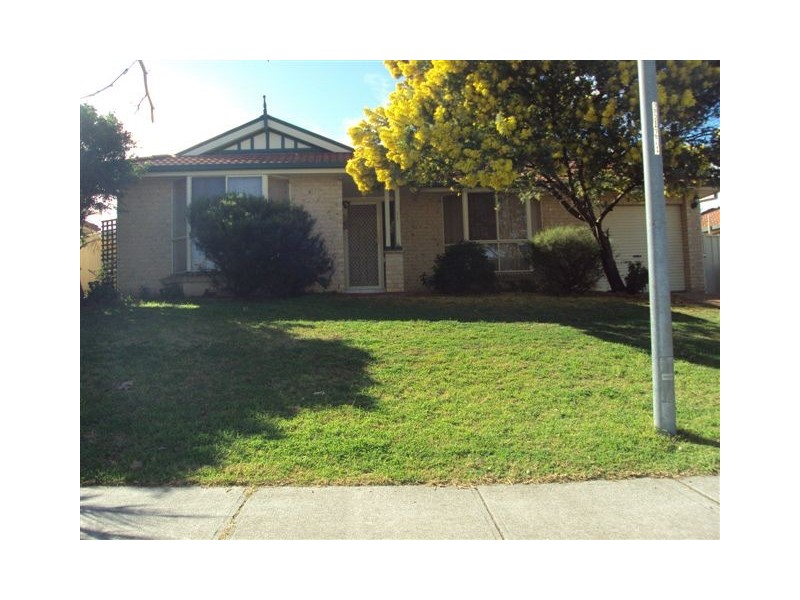 29 Tramway Drive, Currans Hill NSW 2567