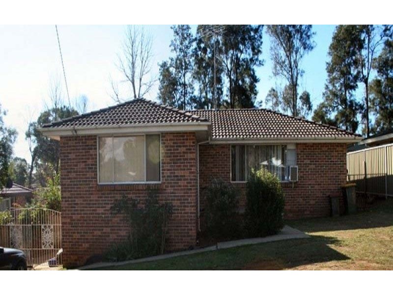 39 Bligh Avenue, Camden South NSW 2570