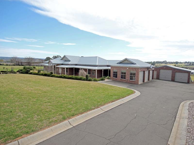 26 Sunnyside Drive, Camden NSW 2570