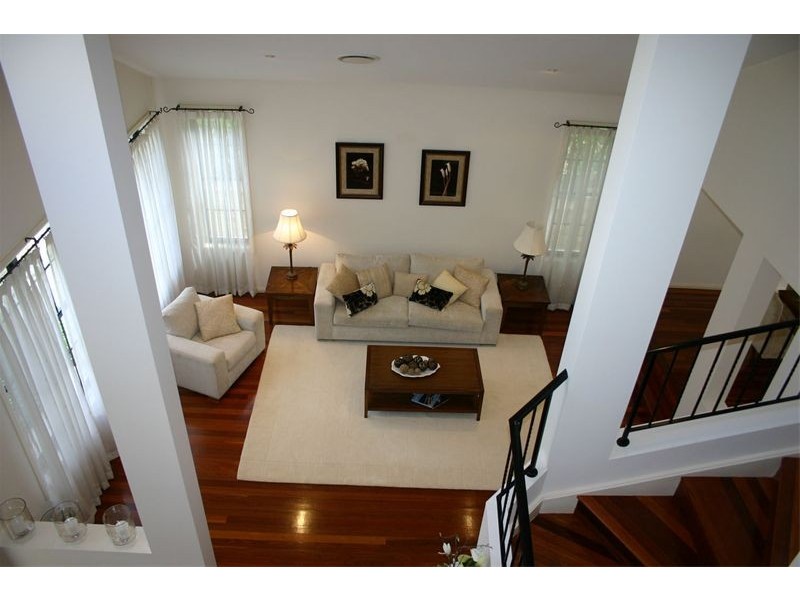 2  Laird Court, Macquarie Links NSW 2565