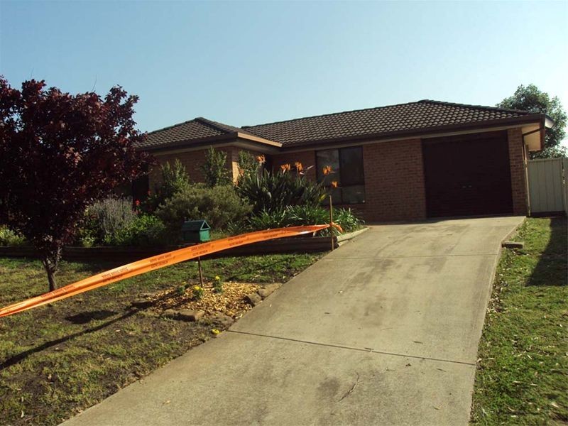 5 Mary Anne Place, Mount Annan NSW 2567