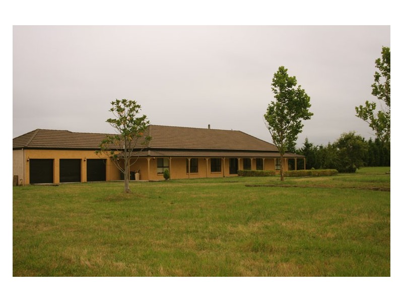 405 Mount Hercules Road, Razorback NSW 2571