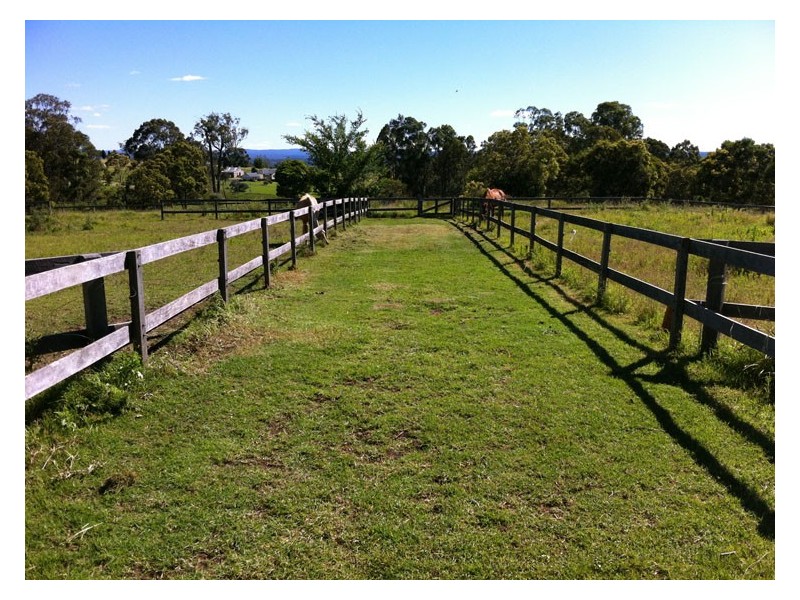 405 Mount Hercules Road, Razorback NSW 2571