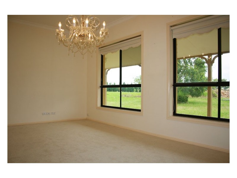 405 Mount Hercules Road, Razorback NSW 2571