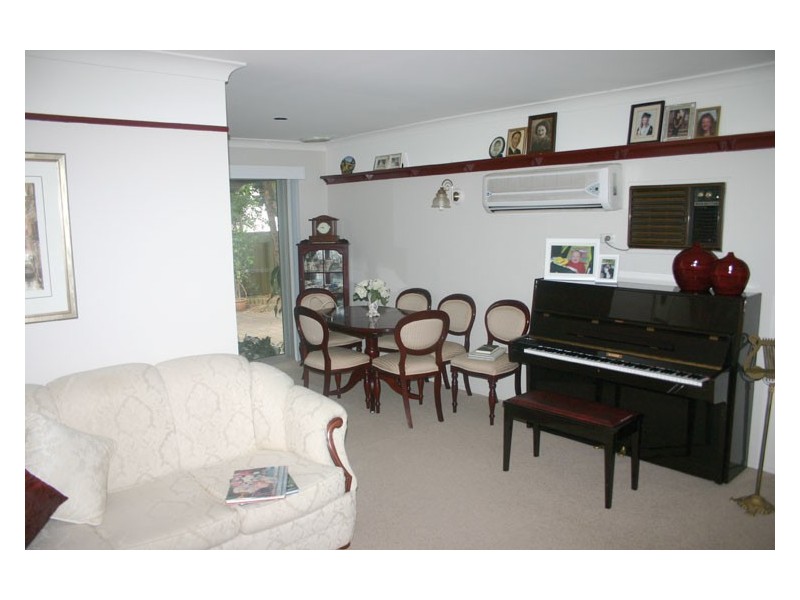 6 Peppin Place, Elderslie NSW 2570