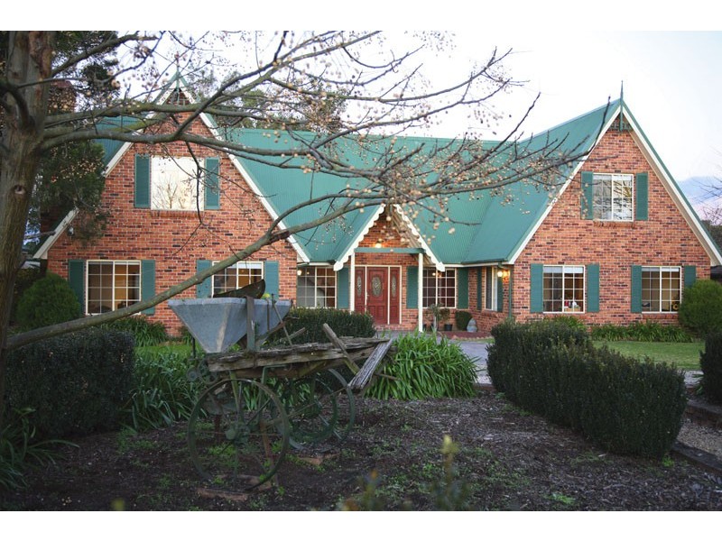 80  Kelvin Park Drive, Bringelly NSW 2556