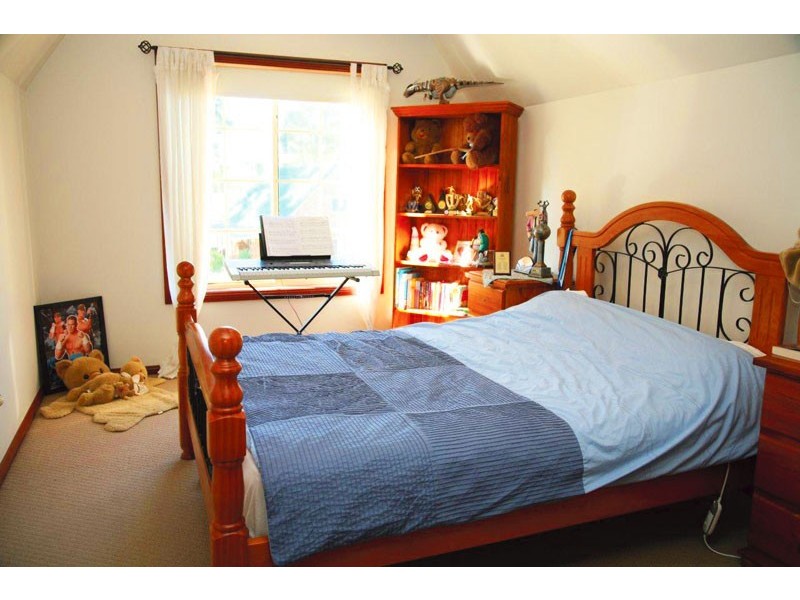 80  Kelvin Park Drive, Bringelly NSW 2556