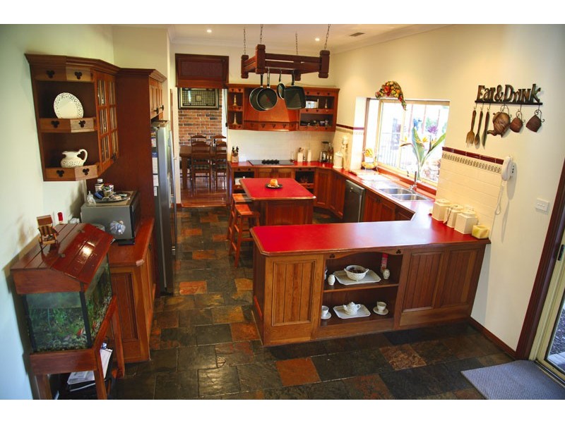 80  Kelvin Park Drive, Bringelly NSW 2556