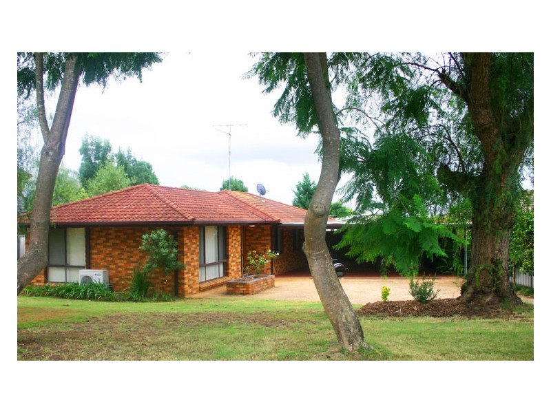 68 Southdown Road, Elderslie NSW 2570