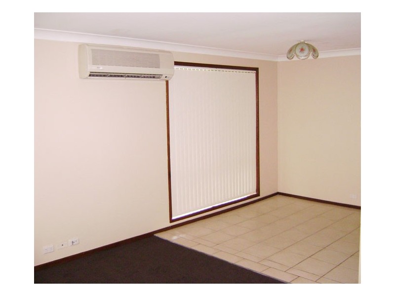 68 Southdown Road, Elderslie NSW 2570