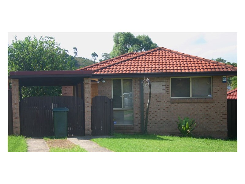 10 Congo place, Kearns NSW 2558