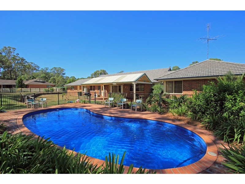 6 Cawdor Farms Road, Grasmere NSW 2570