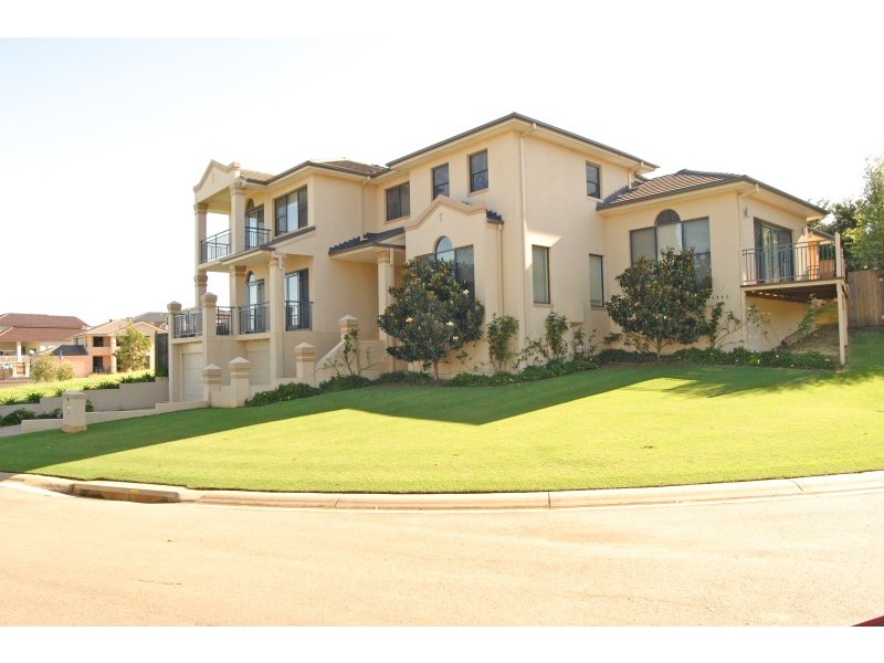 37 Strathwallen Close, Macquarie Links NSW 2565
