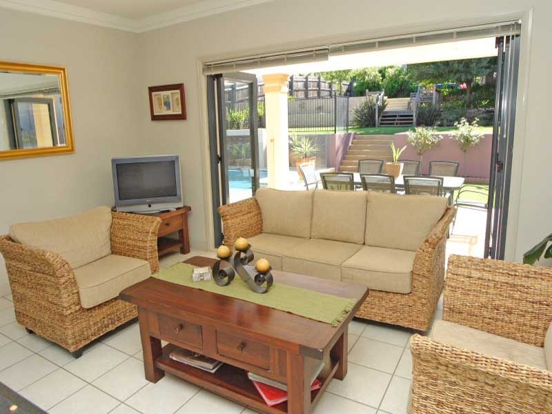 37 Strathwallen Close, Macquarie Links NSW 2565