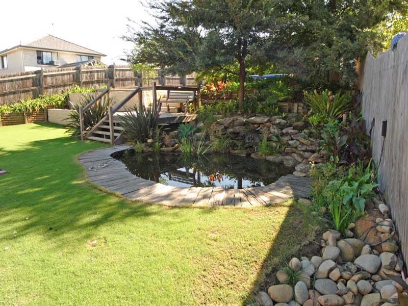 37 Strathwallen Close, Macquarie Links NSW 2565