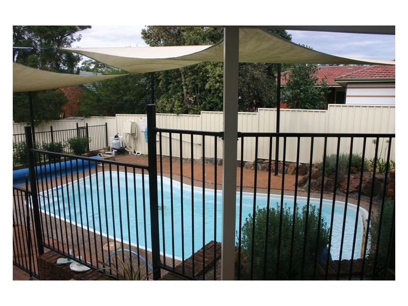 12 Merriman Place, Elderslie NSW 2570