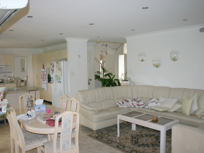 7 Hebrides Avenue, Macquarie Links NSW 2565