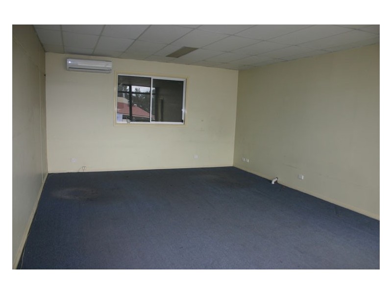 2/11 Stennett Road, Ingleburn NSW 2565