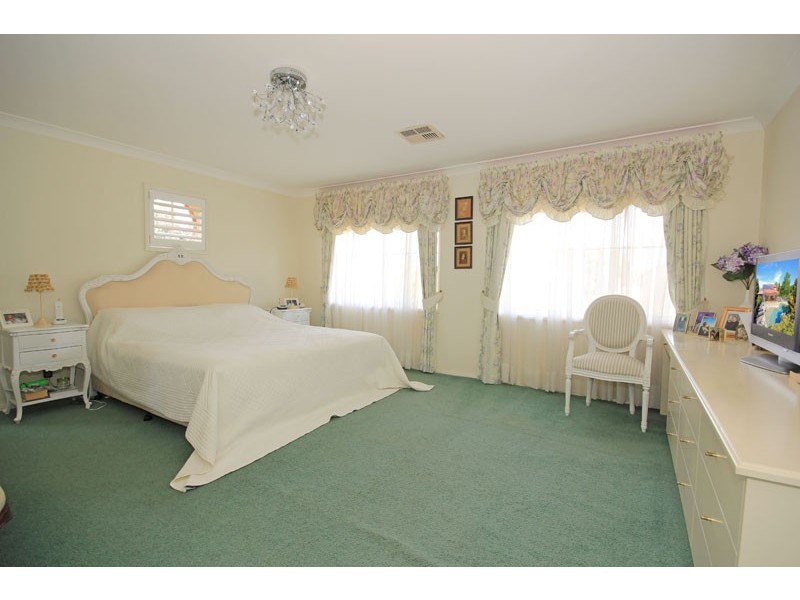 17 Mooresfield Lane, Ellis Lane NSW 2570