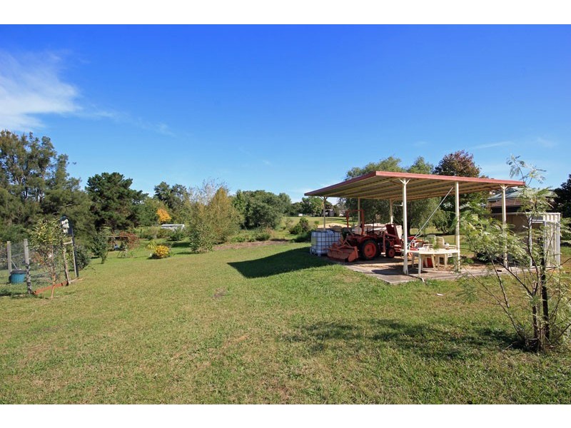 17 Mooresfield Lane, Ellis Lane NSW 2570