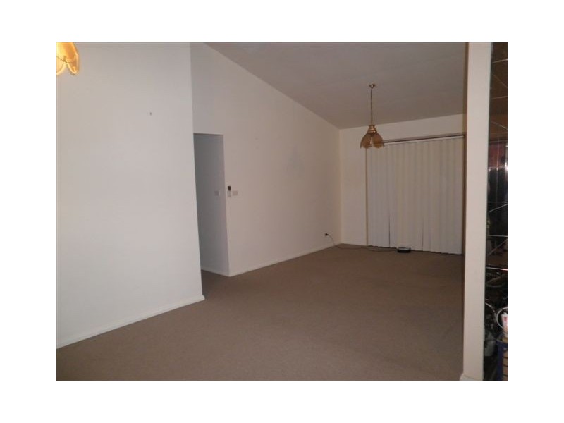 17 Peridot Close, Eagle Vale NSW 2558