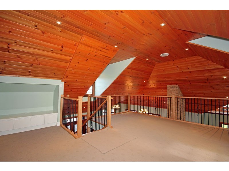 120 Mount View Close, Razorback NSW 2571