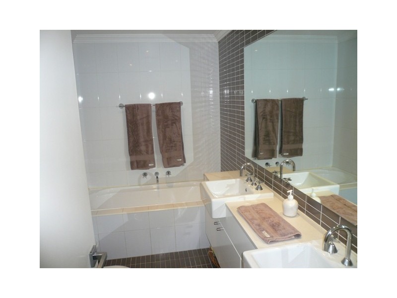 Level 104 26  Parkside Crescent, Park Central, Campbelltown NSW 2560