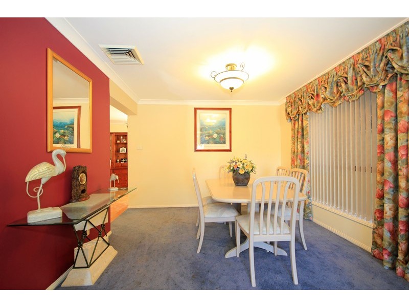 15  Dormer Close, Elderslie NSW 2570