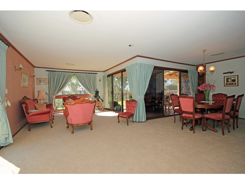695 Thirlmere Way, Picton NSW 2571