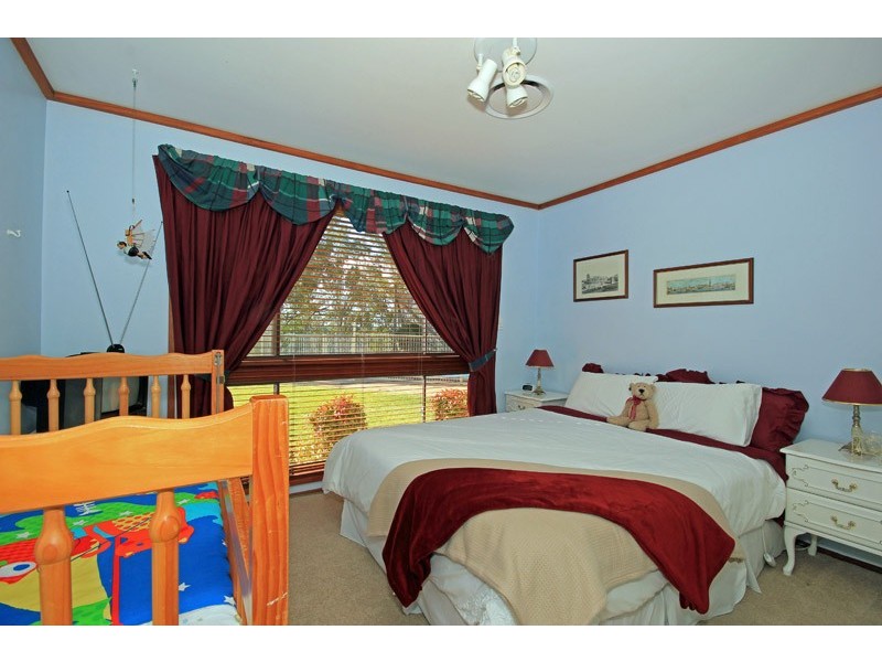 695 Thirlmere Way, Picton NSW 2571