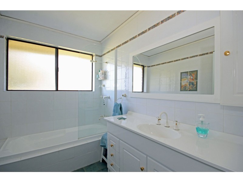 695 Thirlmere Way, Picton NSW 2571