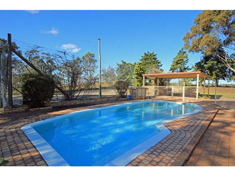 695 Thirlmere Way, Picton NSW 2571
