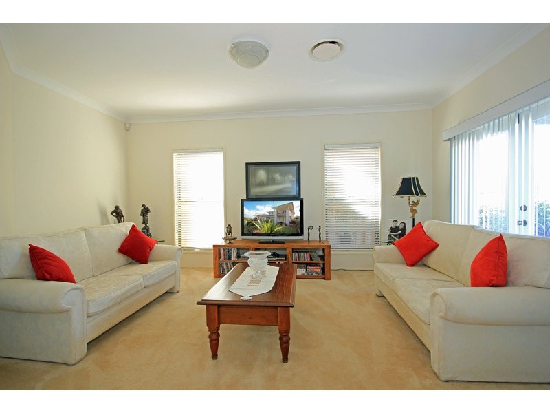 11 Macarthur Circuit, Camden Park NSW 2570